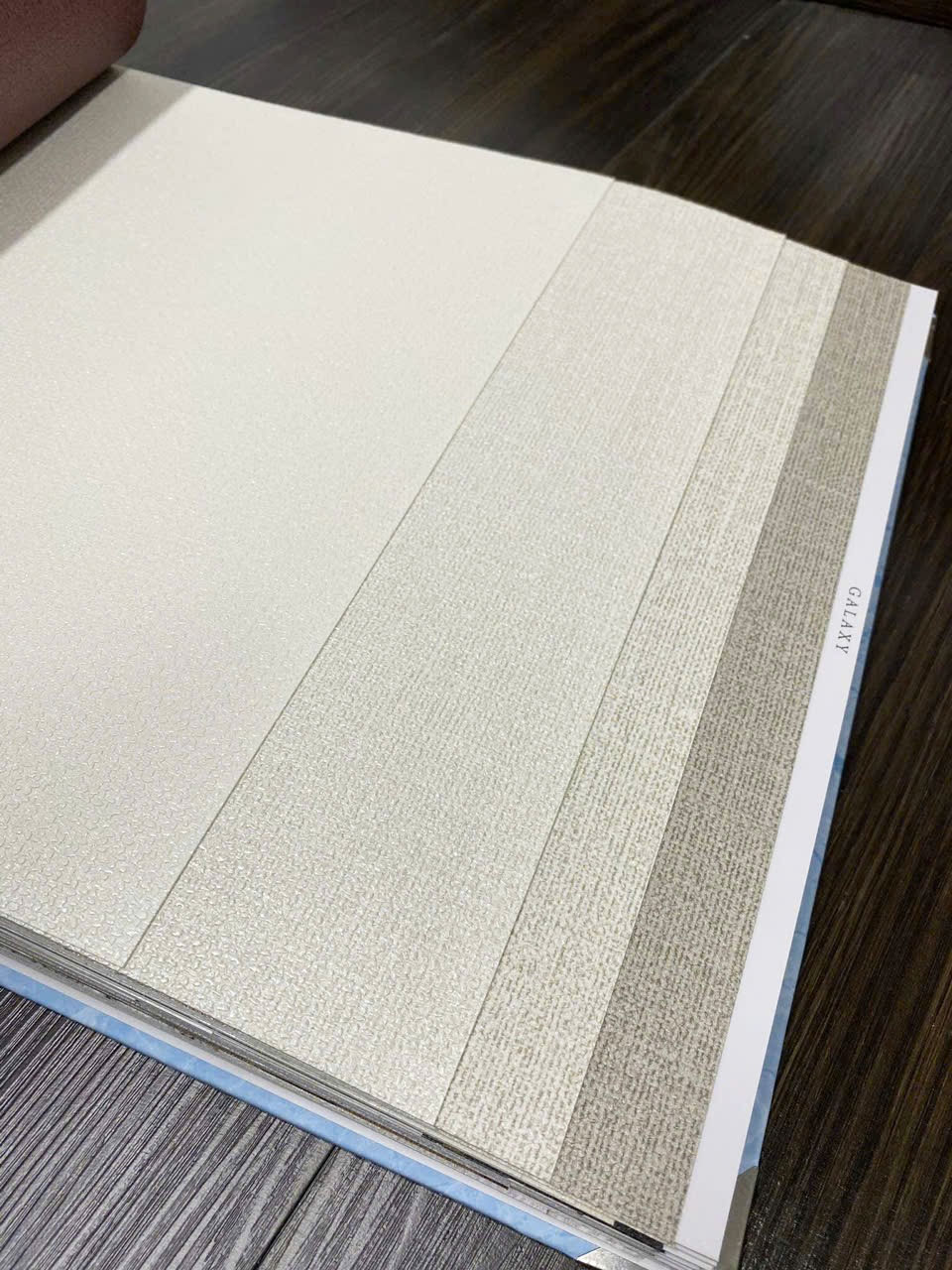 Giấy dán tường Hàn Quốc mẫu 1