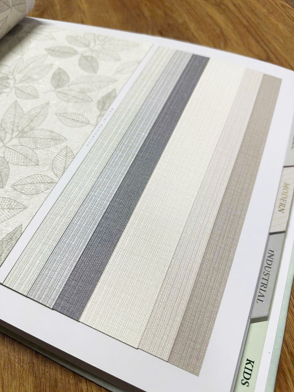 Giấy dán tường Hàn Quốc mẫu 10