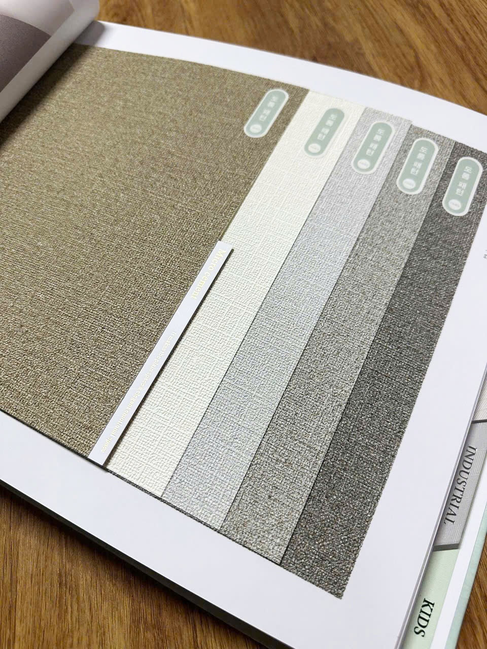 Giấy dán tường Hàn Quốc mẫu 14